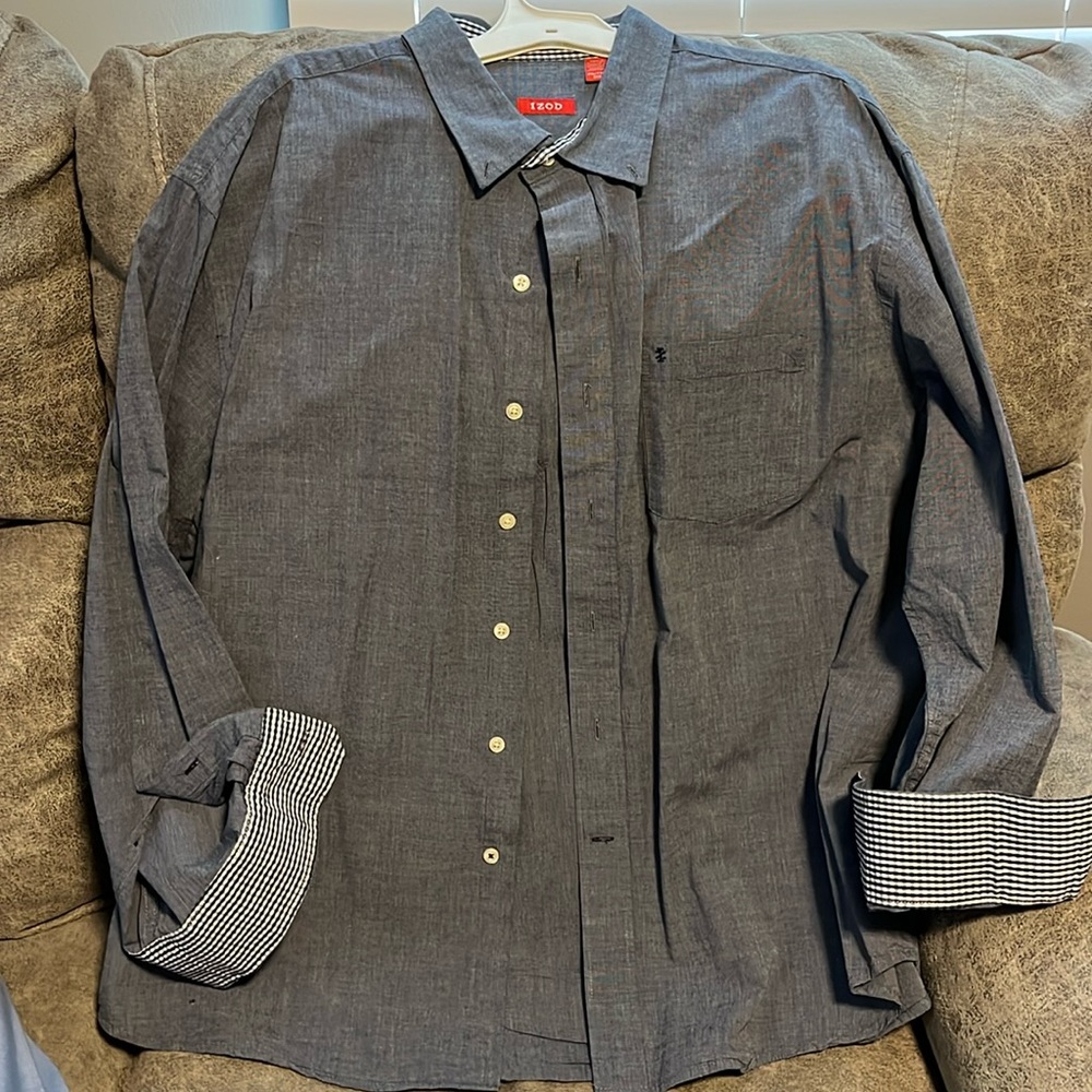 Men’s XXL IZOD dress shirt